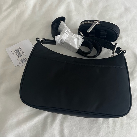 🆕 Lululemon Crossbody with Nano Pouch 2L - Picture 9 of 9